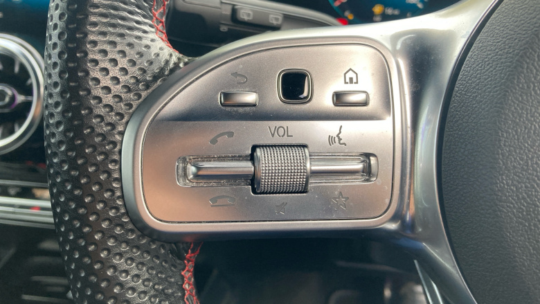 Mercedes-Benz GLB 200 AMG Line Premium 5dr 7G-Tronic Petrol Estate